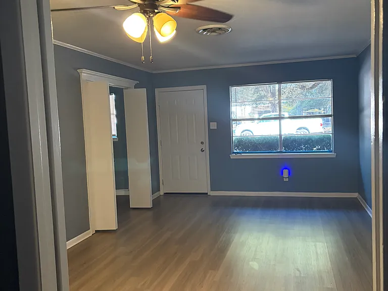 611 Liberty St — Photo 13