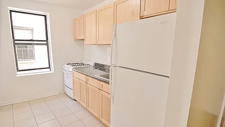 Rented by Park Property Advisors