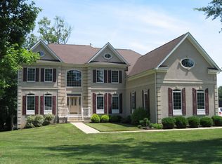 7 Lexington Ct, Monroe Township, NJ 08831