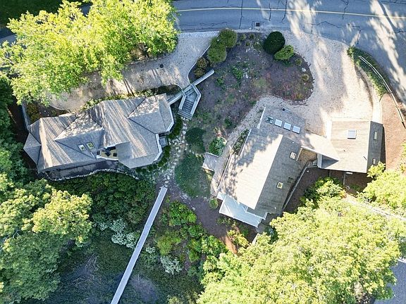 2nd image of 80 & 86 Summersea Rd