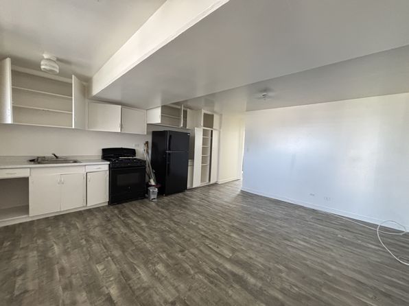 1315 N School St #11