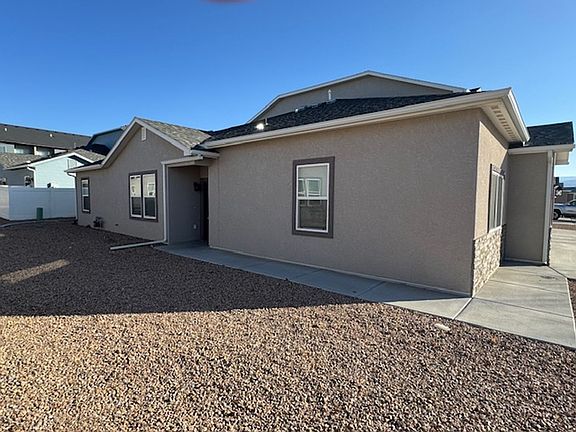 2nd image of 616 Mesa Canyon Ln #F