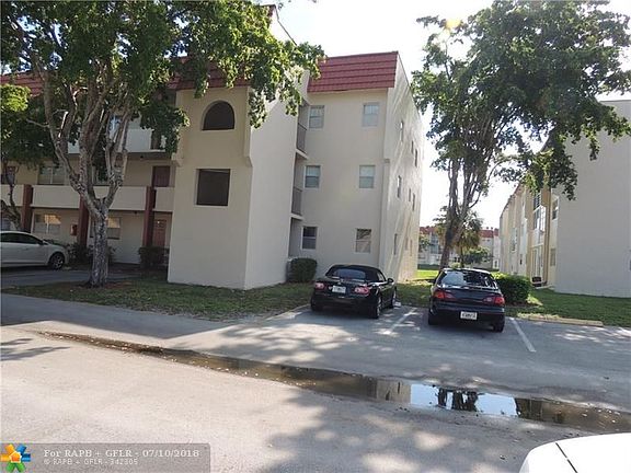 3rd image of 2751 Sunrise Lakes Dr E APT 112