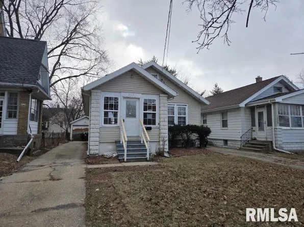 1324 W Gilbert Ave, Peoria, IL 61604