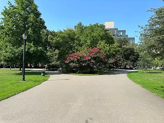 Rented by Avenues Real Estate | media 16