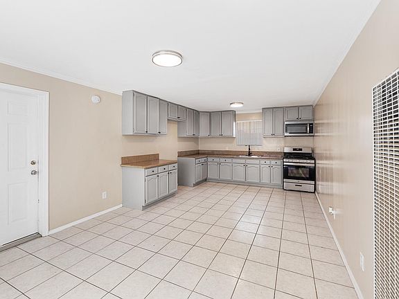 2nd image of 227 E 110th St