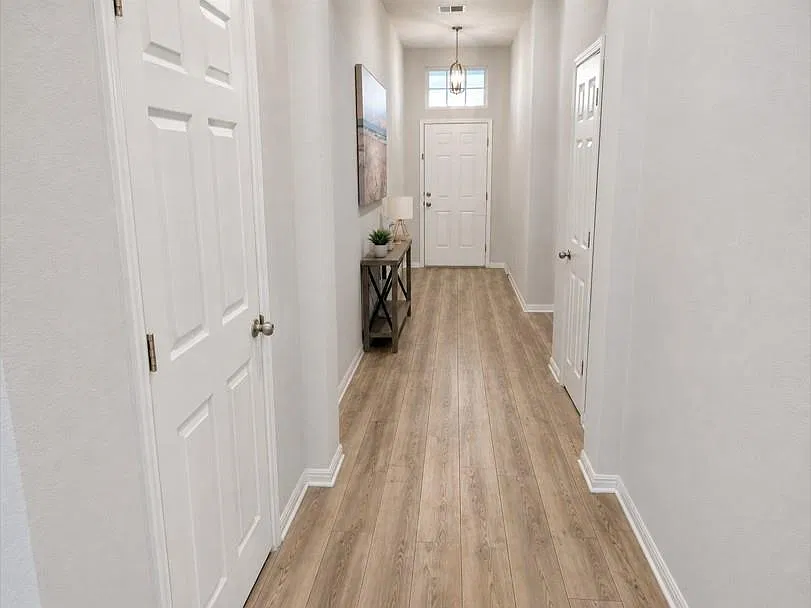 3 bed, 2.5 bath, 1819 sqft, $2,360 — Photo 3