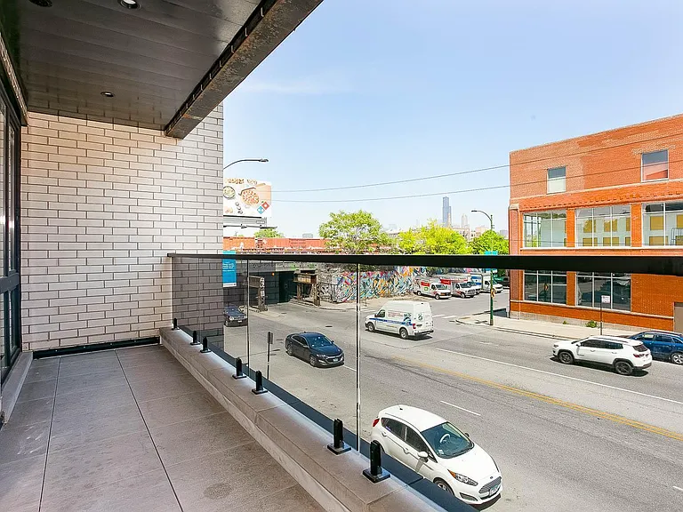 1606 S Ashland Ave #402 — Photo 3