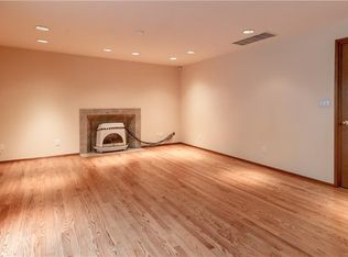 26110 Lake Wilderness Country Club Dr SE #C, Maple Valley, WA 98038