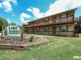 136 Rickdale Rd, Carbondale, IL 62902