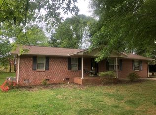 105 Laurel Dr, Pendleton, SC 29670