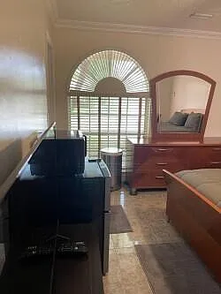 5 bed, 3.0 bath, 2547 sqft, $1,400 — Photo 4