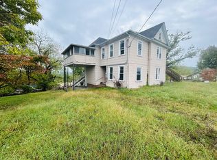 606&608 Henry Ave, Pulaski, VA 24301