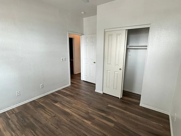 1886 E Don Carlos Ave #156 — Photo 17