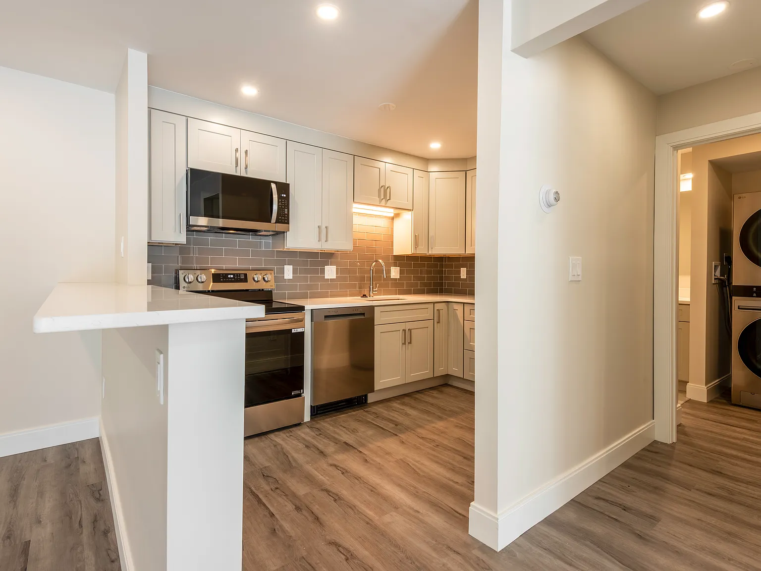 Nahatan Terrace Realty, LLC. — Photo 4