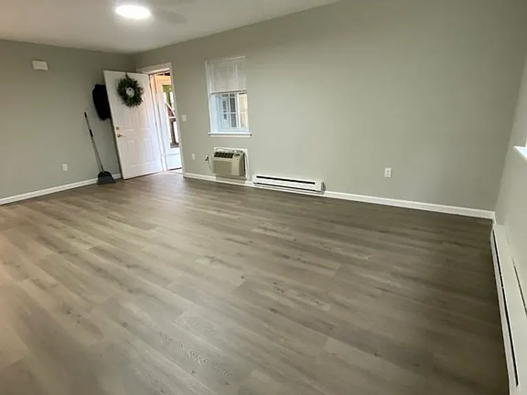 518 Fox Run Ln #518 — Photo 2