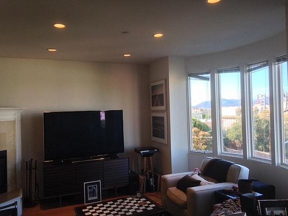 5th image of 2131 Greenwich St Floor 3