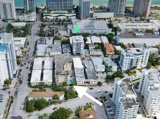 6880 Abbott Ave APT 212, Miami Beach, FL 33141