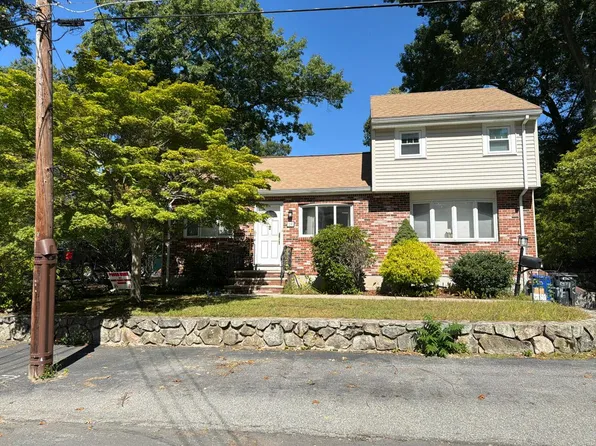 20 Catalpa St, Wakefield, MA 01880