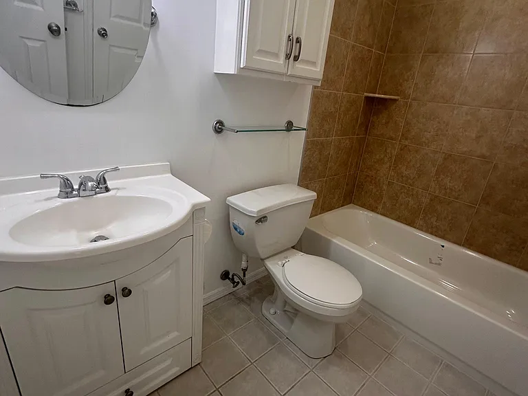 551 Clubhouse Ct #9 — Photo 13