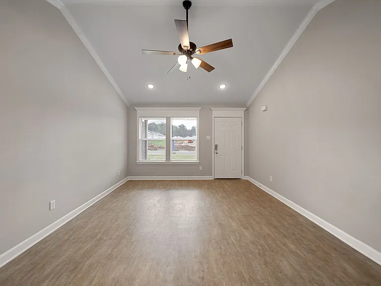 713 Timberline Rd — Photo 11