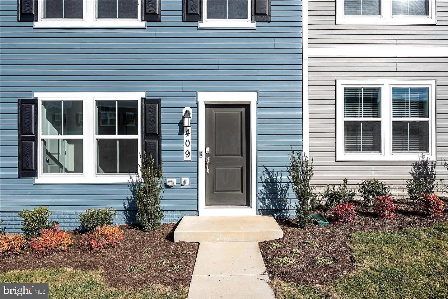 3 bed, 2.5 bath, 1660 sqft, $1,900 — Photo 4
