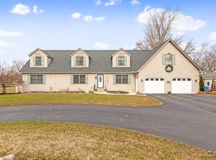 1260 Sutton Rd, Adrian, MI 49221