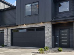 762 W Redwood Ct #762, Hayden, ID 83835