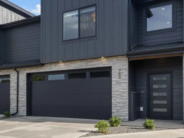 762 W Redwood Ct #762, Hayden, ID 83835