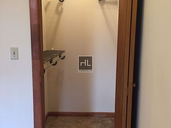 4th image of 310 14th St APT 1L