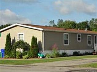 25 Central Ave, Lockport, NY 14094