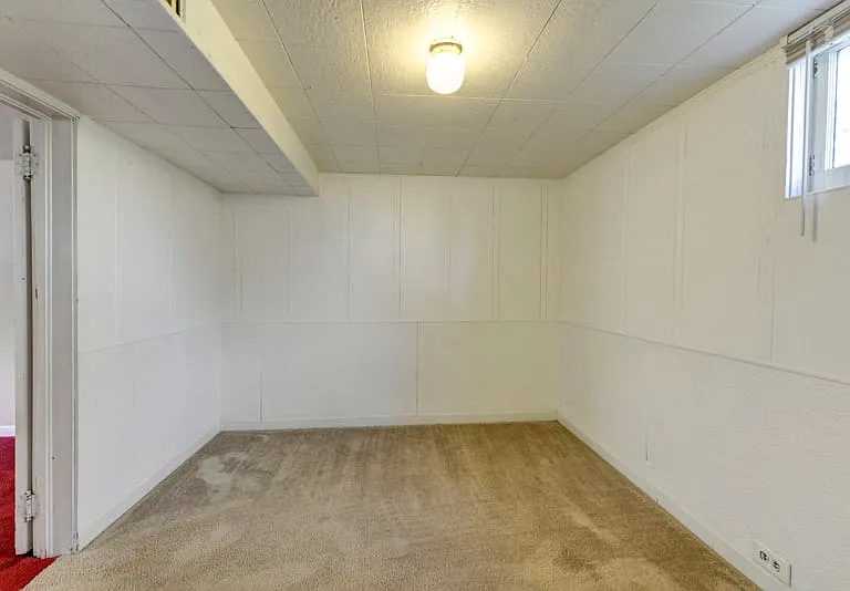 1718 S Franklin St — Photo 15