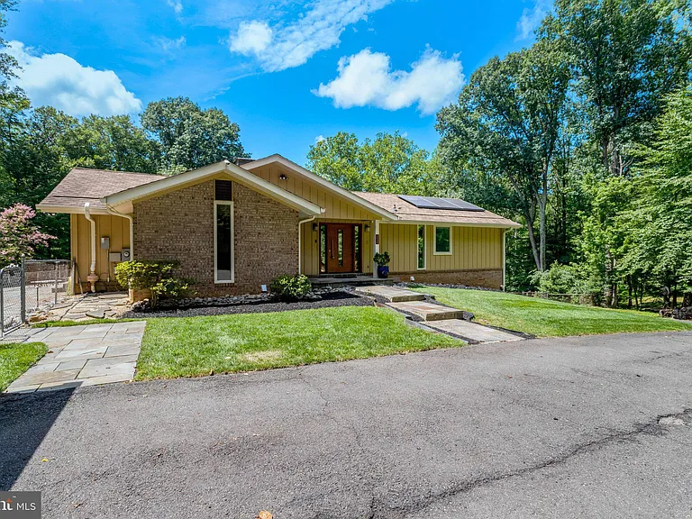 6030 Berwynd Rd — Photo 90