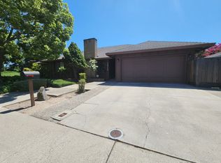 1016 Dyer Ln, Modesto, CA 95350