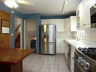 3rd image of 2801 Downing Ave
