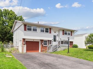 4281 Polaris Crse, Liverpool, NY 13090