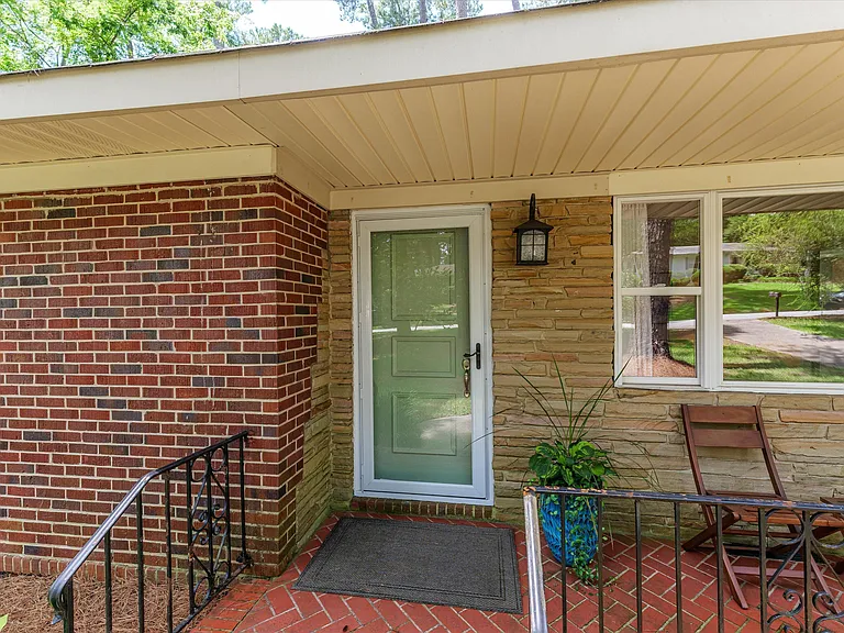 2408 Hiawassee Rd — Photo 3