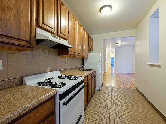 4th image of 125 E 101st St APT 1W