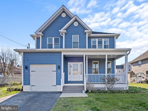 110 W Hinckley Ave, Ridley Park, PA 19078