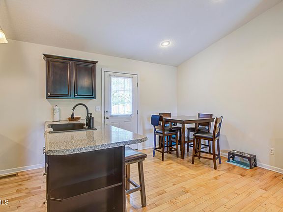 3rd image of 1297 Meadow Creek Ln