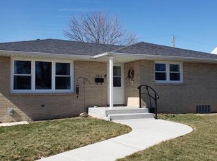 2612 Virginia St, Racine, WI 53405