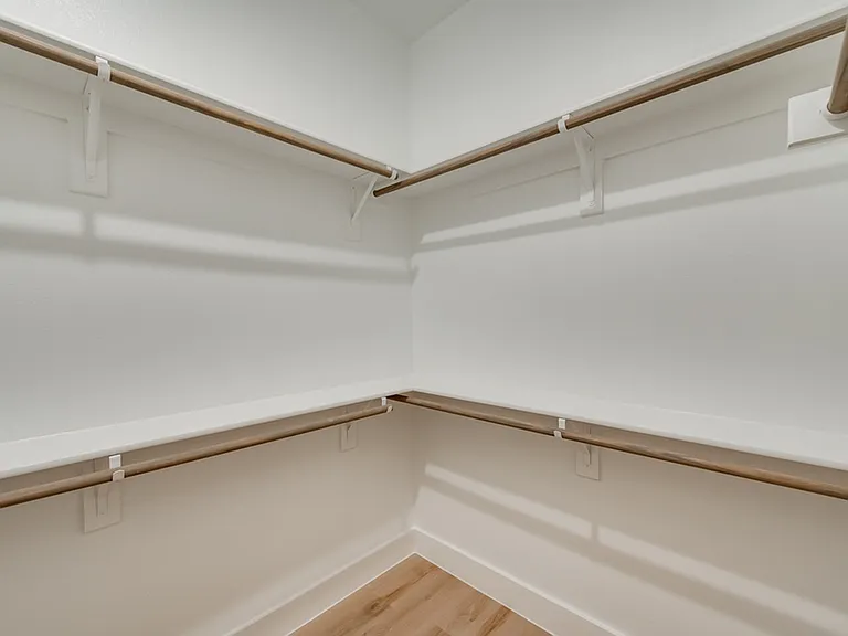 D1-Bend-Closet D1-Bend-Closet
