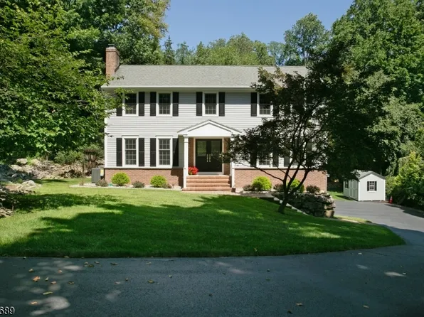 17 Colonel Evans Dr, Morris Twp., NJ 07960