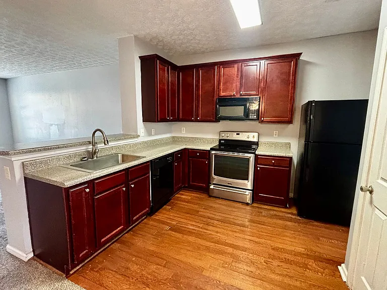 4249 High Park Ln — Photo 10