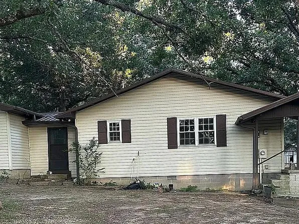 405 Dowell Ln, Batesville, AR 72501
