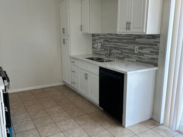 9215 Cedar St #1/2, Bellflower, CA 90706