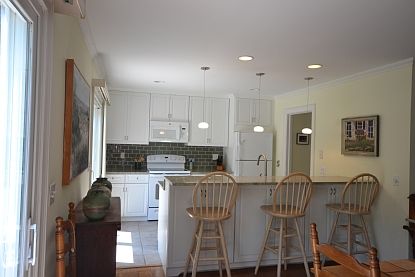 4th image of 570 Hampton Road #19