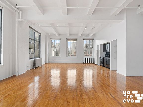 2nd image of 448 W 37th St APT 10C