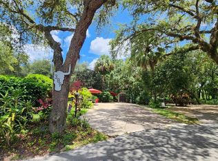 389 Longhorn Dr, Lake Wales, FL 33898