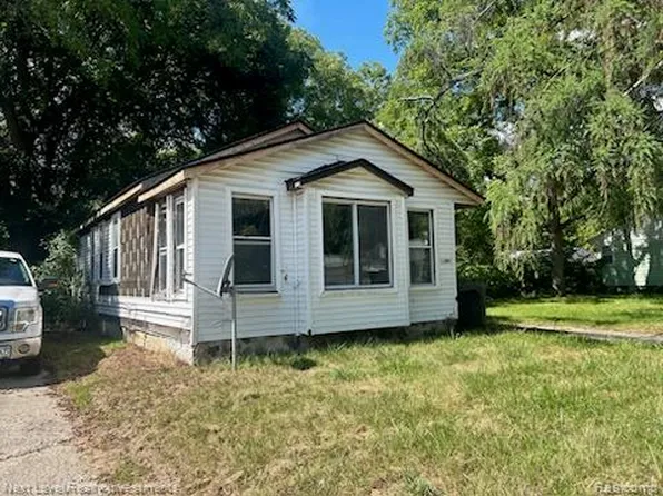 16891 Fenton St, Detroit, MI 48219